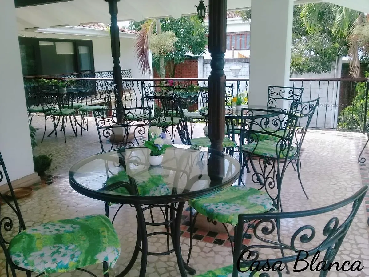 Casa Blanca Hostel Cali 0*,